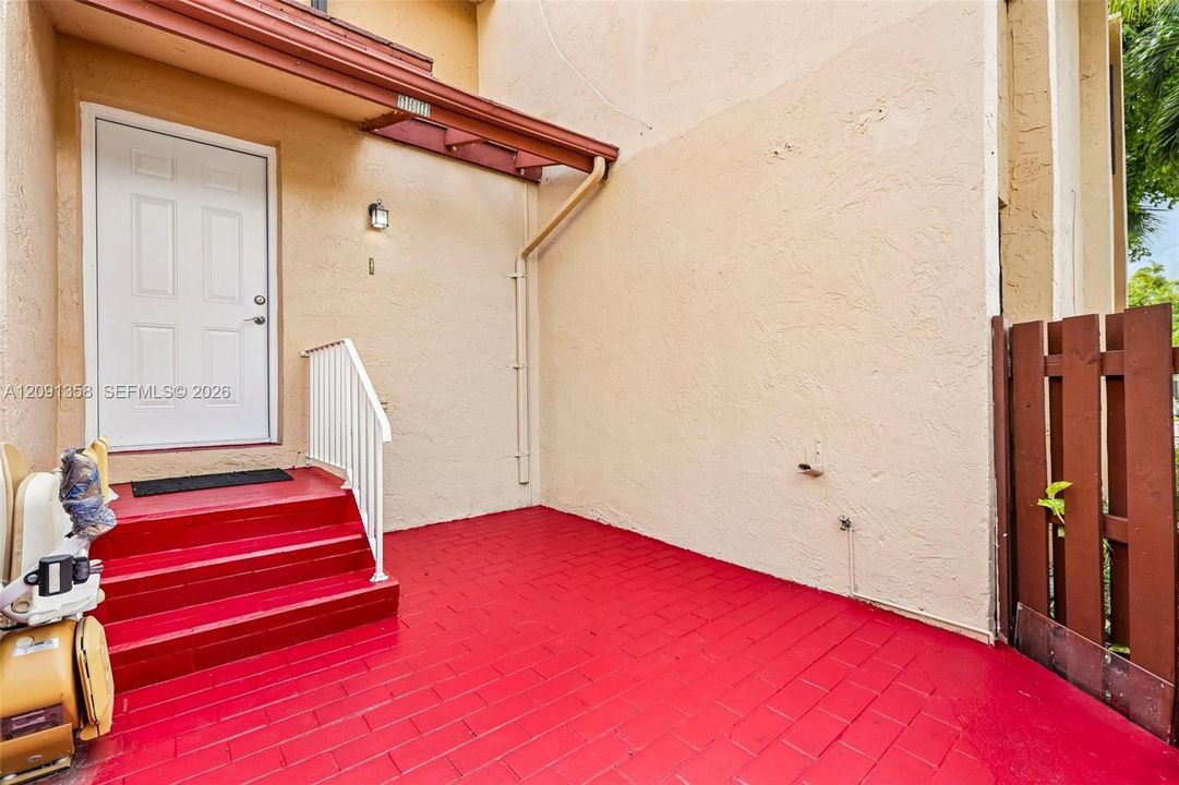 For Sale: $340,000 (3 beds, 2 baths, 1130 Square Feet)
