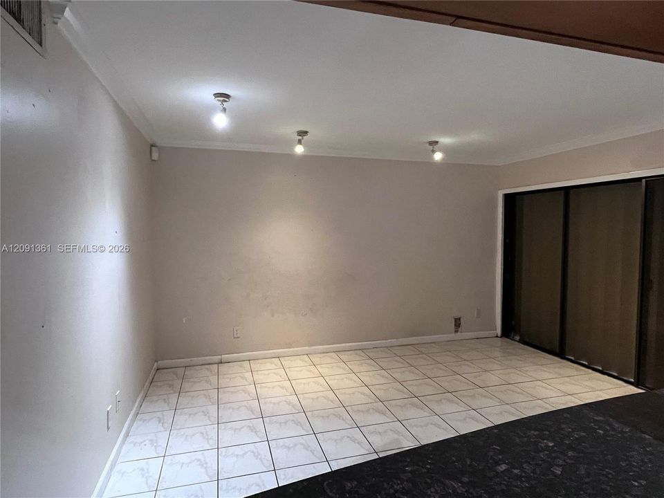 For Sale: $380,000 (3 beds, 2 baths, 1672 Square Feet)