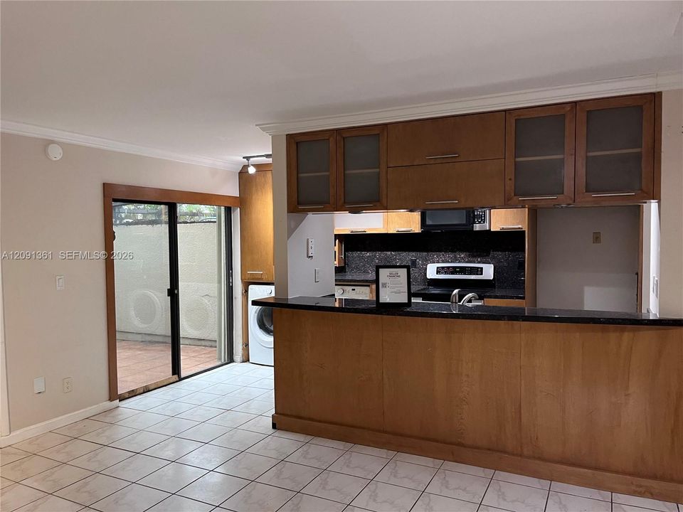 For Sale: $380,000 (3 beds, 2 baths, 1672 Square Feet)