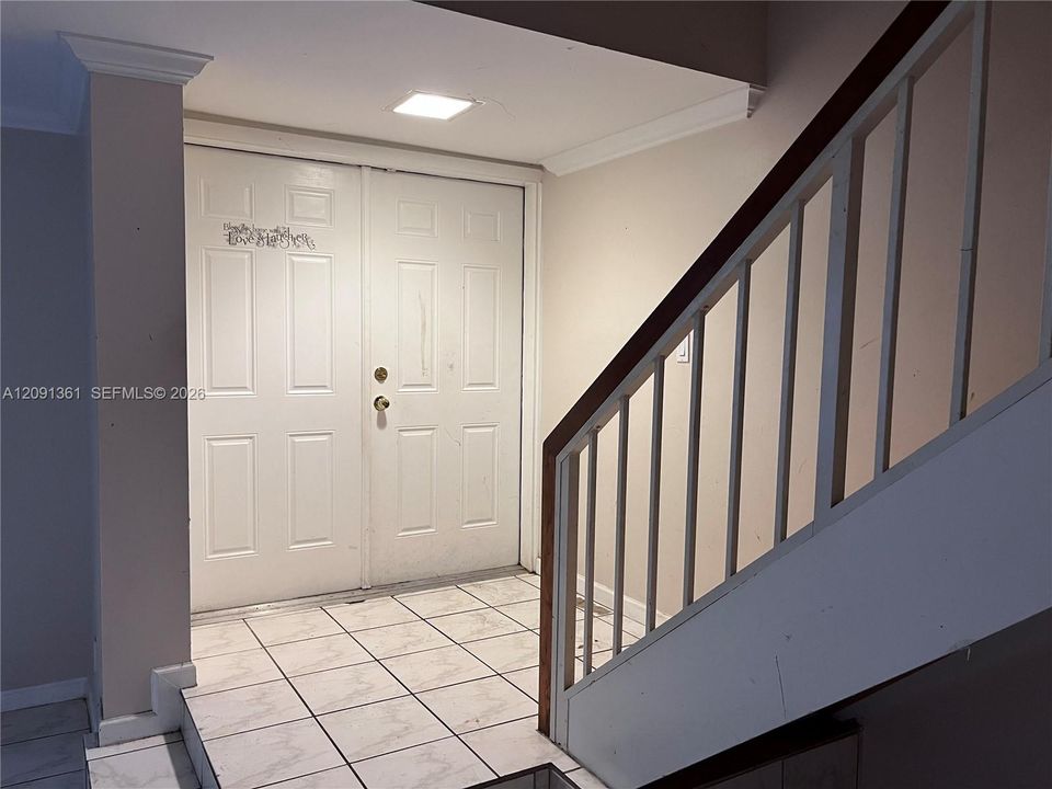 For Sale: $380,000 (3 beds, 2 baths, 1672 Square Feet)