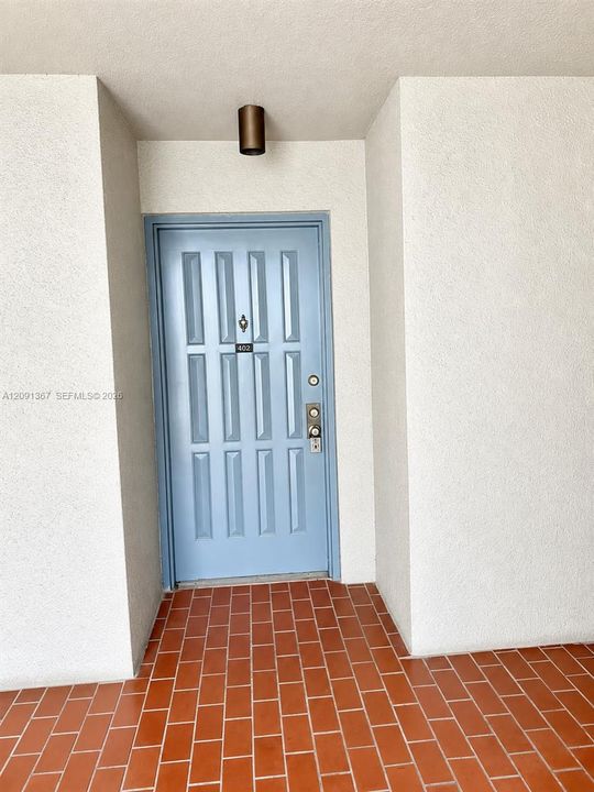 В аренду: $2,300 (2 спален, 2 ванн, 939 Квадратных фут)
