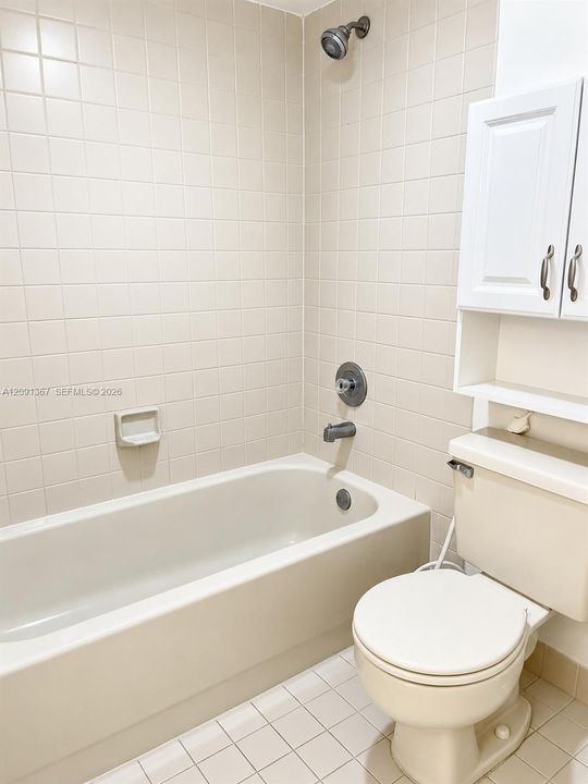 В аренду: $2,300 (2 спален, 2 ванн, 939 Квадратных фут)