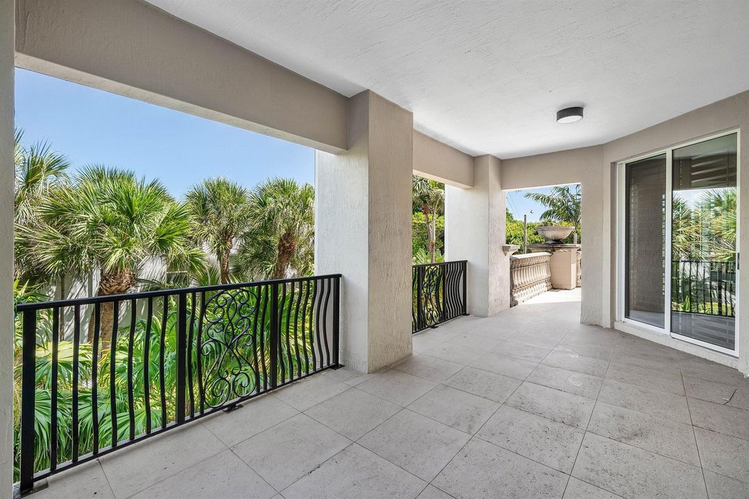 032-1NorthOceanBoulevard-207-BocaRaton-F