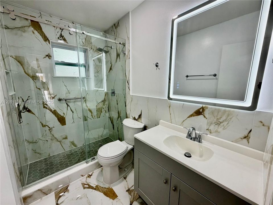 For Rent: $2,500 (2 beds, 1 baths, 800 Square Feet)