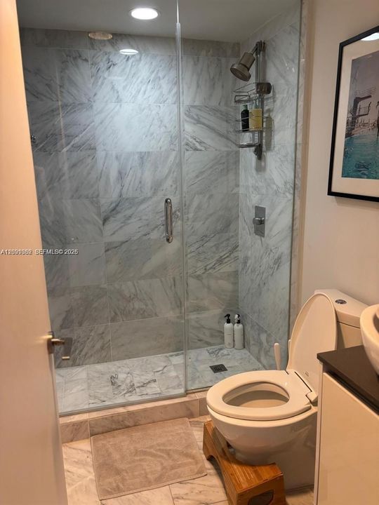 В аренду: $6,000 (2 спален, 2 ванн, 1143 Квадратных фут)
