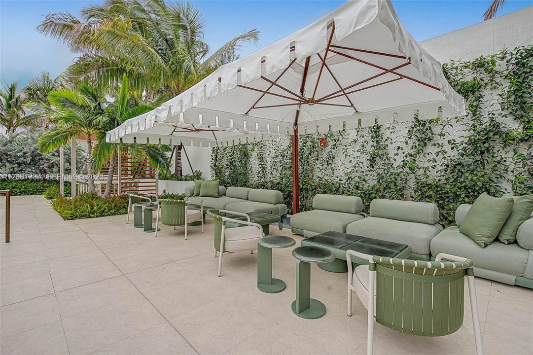 For Sale: $2,900,000 (3 beds, 2 baths, 0 Square Feet)