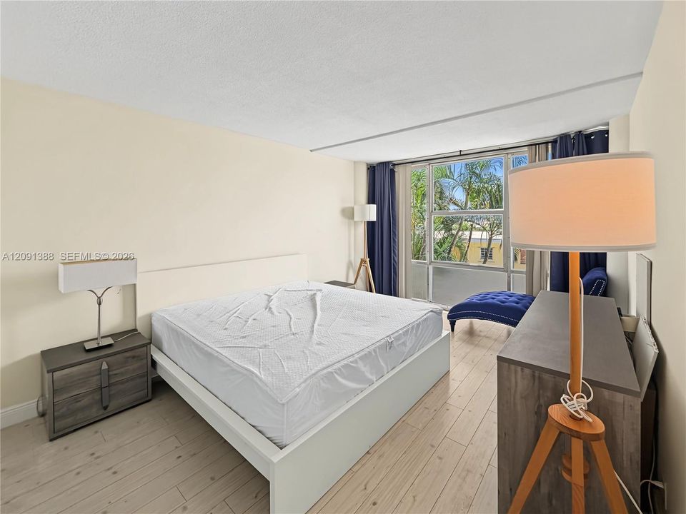 En Renta: $2,950 (1 camas, 1 baños, 920 Pies cuadrados)