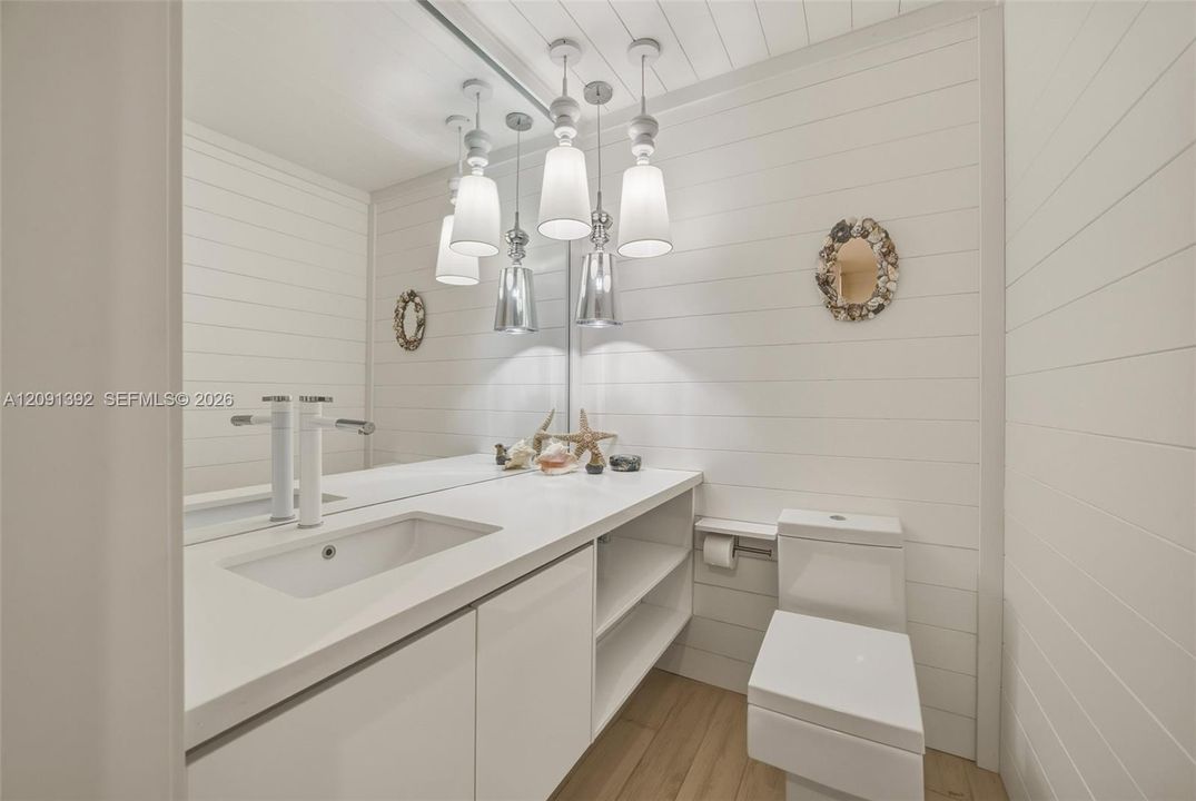 For Sale: $3,950,000 (4 beds, 4 baths, 3250 Square Feet)