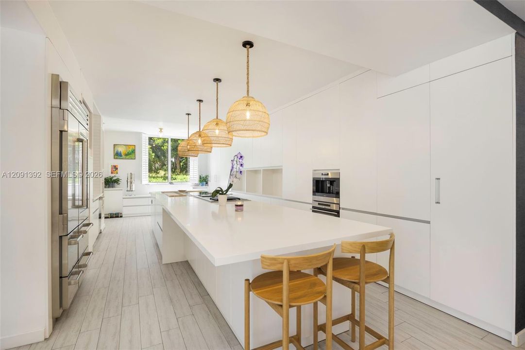 For Sale: $3,950,000 (4 beds, 4 baths, 3250 Square Feet)