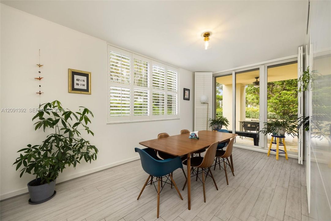 For Sale: $3,950,000 (4 beds, 4 baths, 3250 Square Feet)