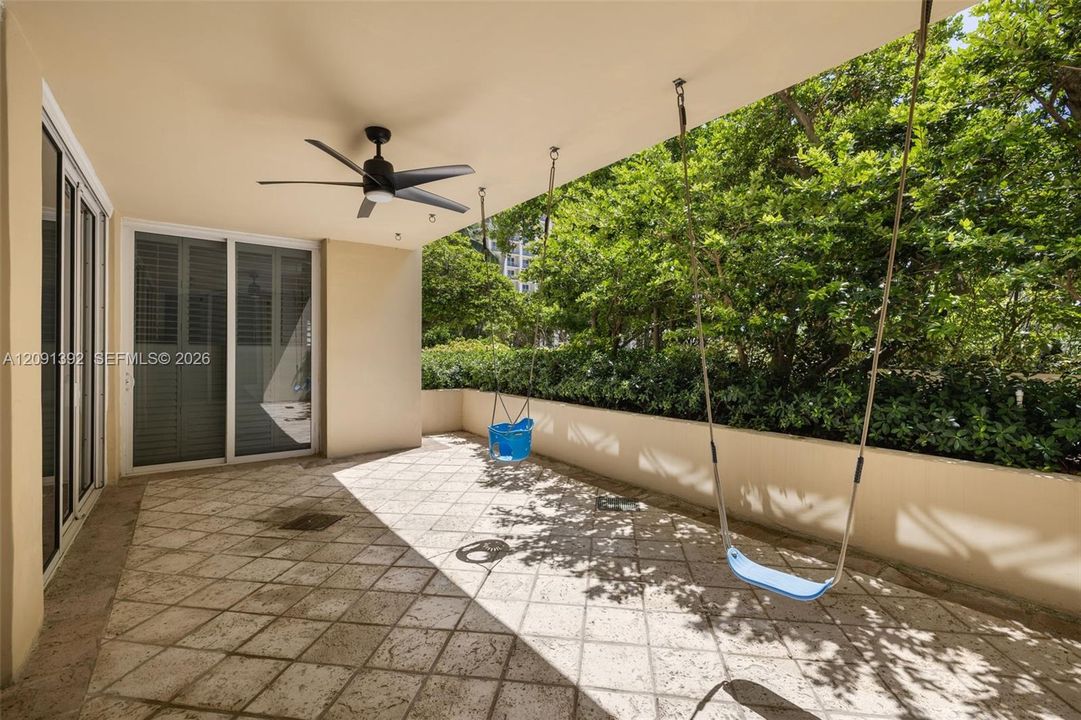 For Sale: $3,950,000 (4 beds, 4 baths, 3250 Square Feet)