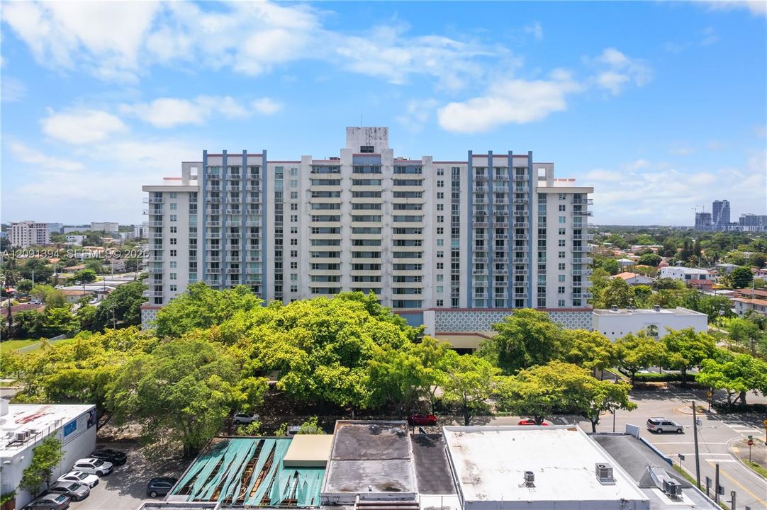 For Sale: $495,000 (2 beds, 2 baths, 1113 Square Feet)
