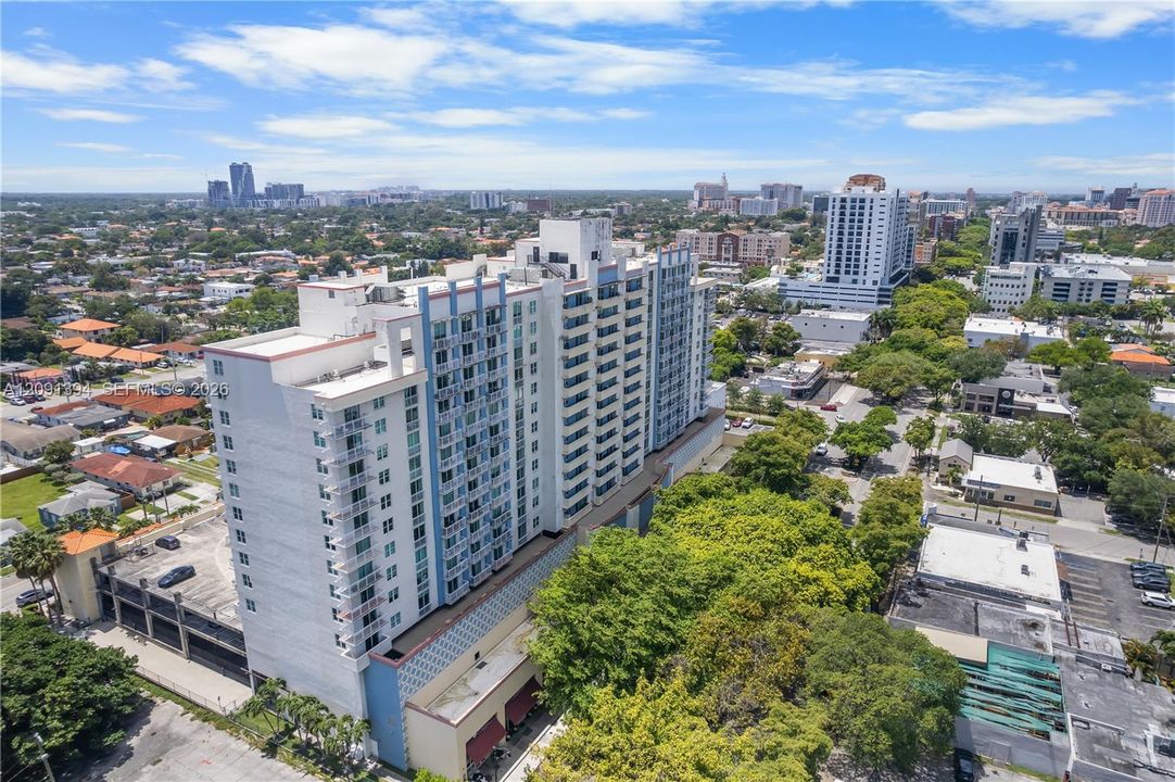 For Sale: $495,000 (2 beds, 2 baths, 1113 Square Feet)