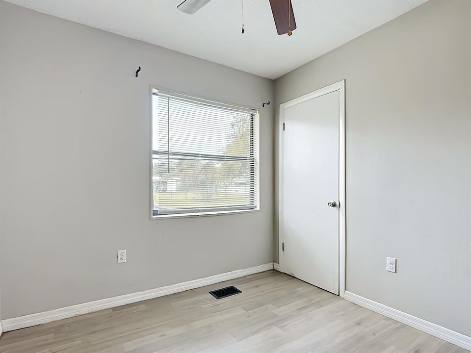 1312 Audubon Drive-32