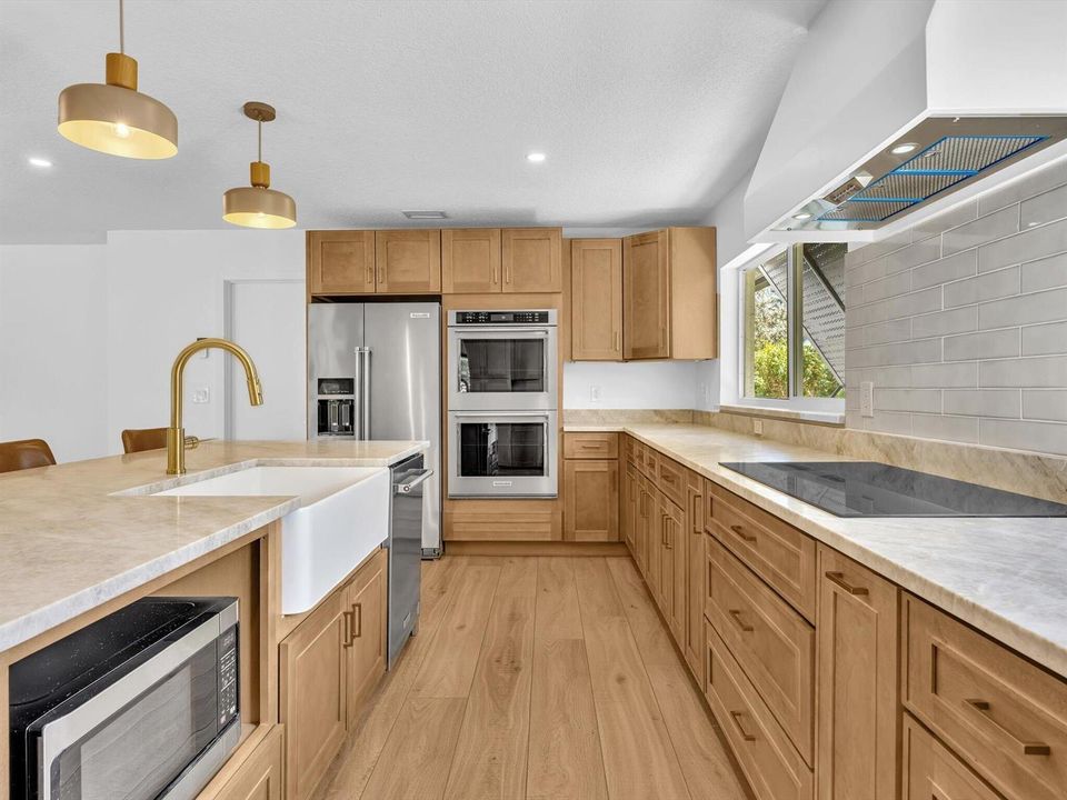 Island/Cooking area