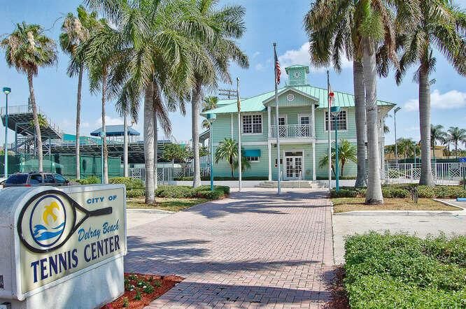 Tennis Center