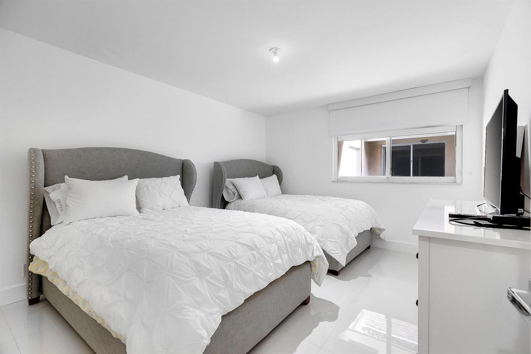 3759OaksClubhouseDr-PompanoBeach,Natalia