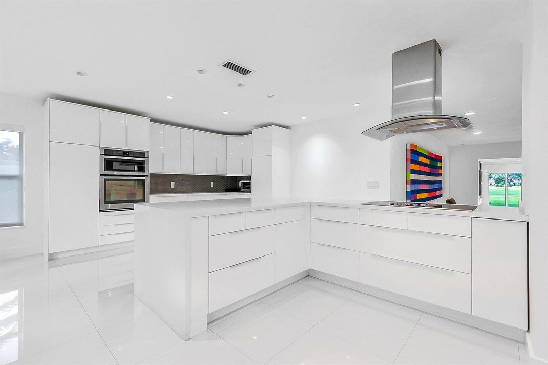 3759OaksClubhouseDr-PompanoBeach,Natalia
