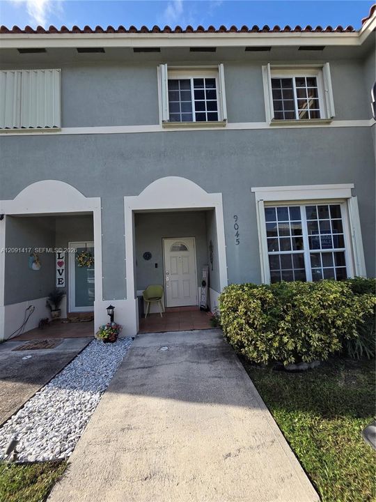 For Sale: $440,000 (3 beds, 2 baths, 1598 Square Feet)
