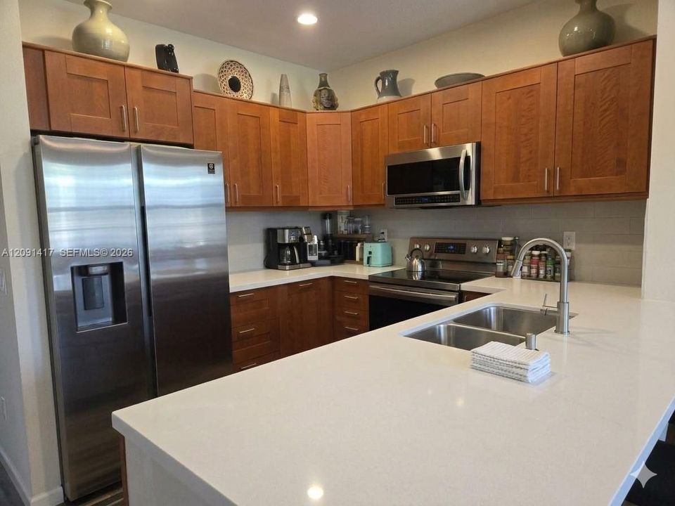 For Sale: $440,000 (3 beds, 2 baths, 1598 Square Feet)