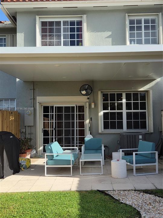 For Sale: $440,000 (3 beds, 2 baths, 1598 Square Feet)
