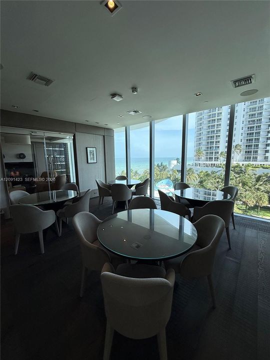 En Venta: $2,690,000 (2 camas, 3 baños, 2070 Pies cuadrados)