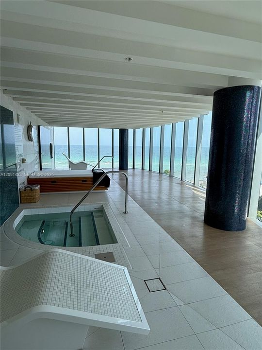 En Venta: $2,690,000 (2 camas, 3 baños, 2070 Pies cuadrados)