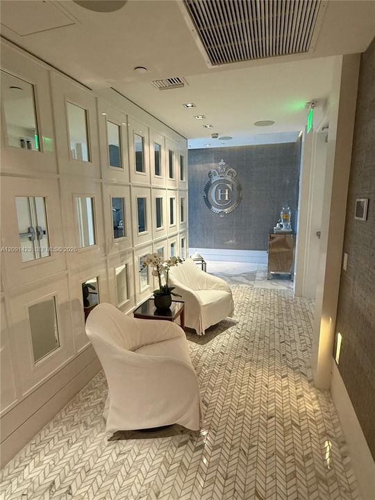En Venta: $2,690,000 (2 camas, 3 baños, 2070 Pies cuadrados)