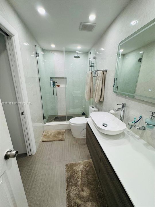 For Sale: $284,900 (3 beds, 2 baths, 1278 Square Feet)