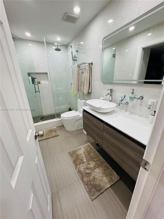 For Sale: $284,900 (3 beds, 2 baths, 1278 Square Feet)