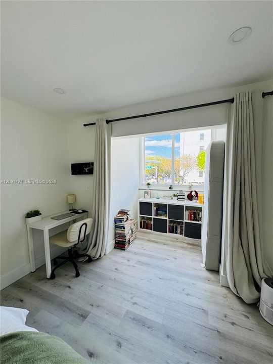 For Sale: $284,900 (3 beds, 2 baths, 1278 Square Feet)