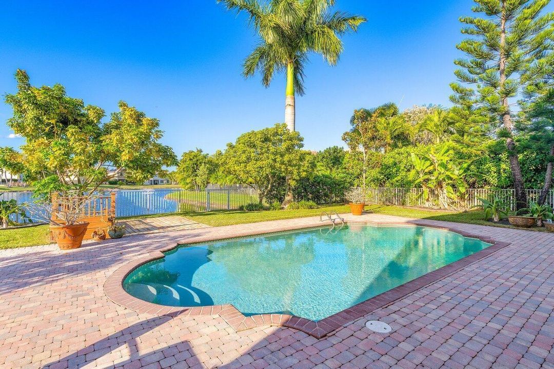039-9468McAneenyCourt-Wellington-FL-3341