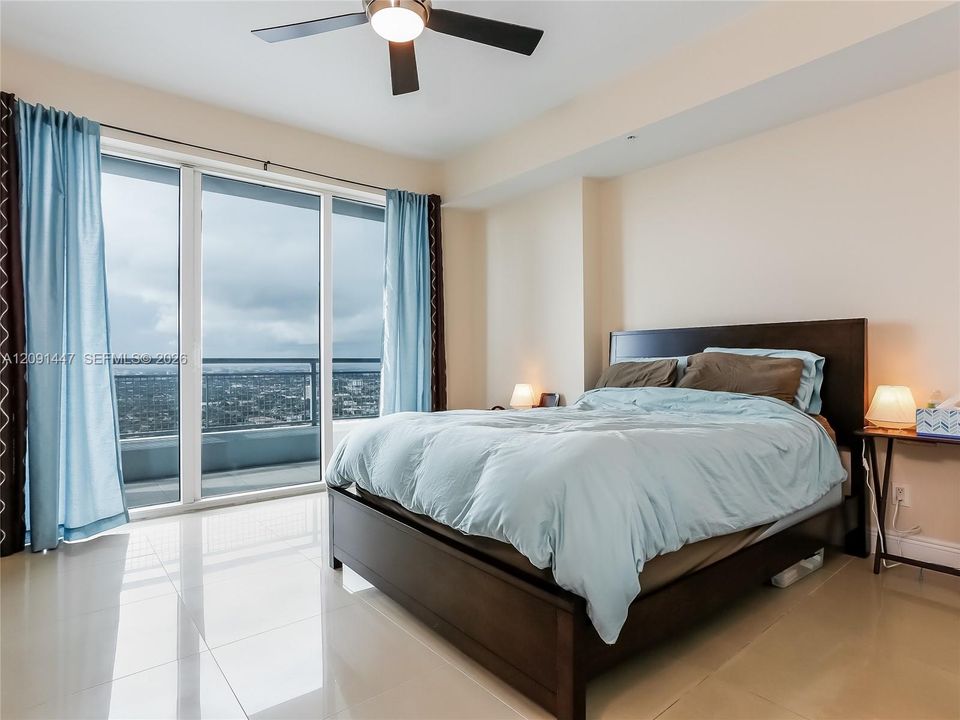 For Rent: $3,750 (2 beds, 2 baths, 1148 Square Feet)