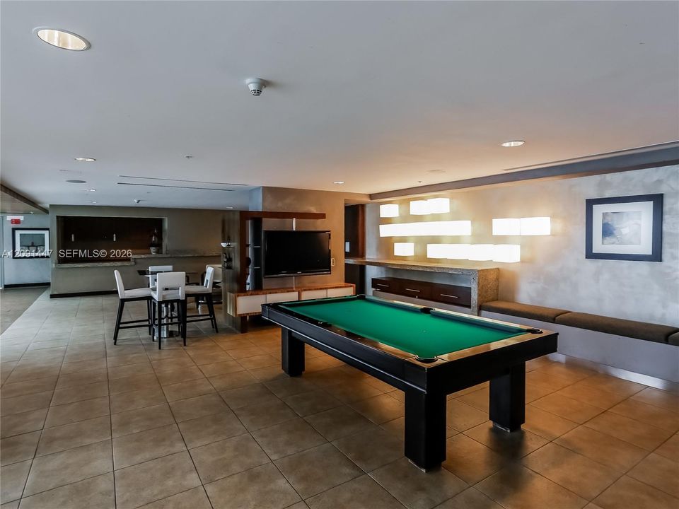 For Rent: $3,750 (2 beds, 2 baths, 1148 Square Feet)
