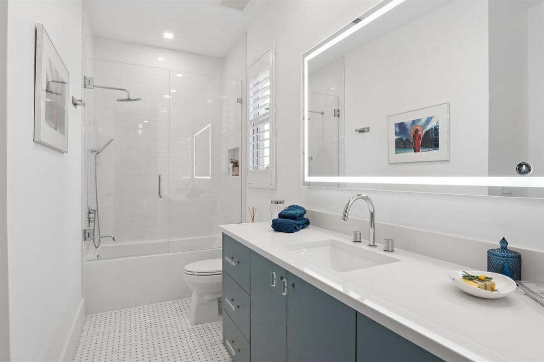 Guest Bath #2