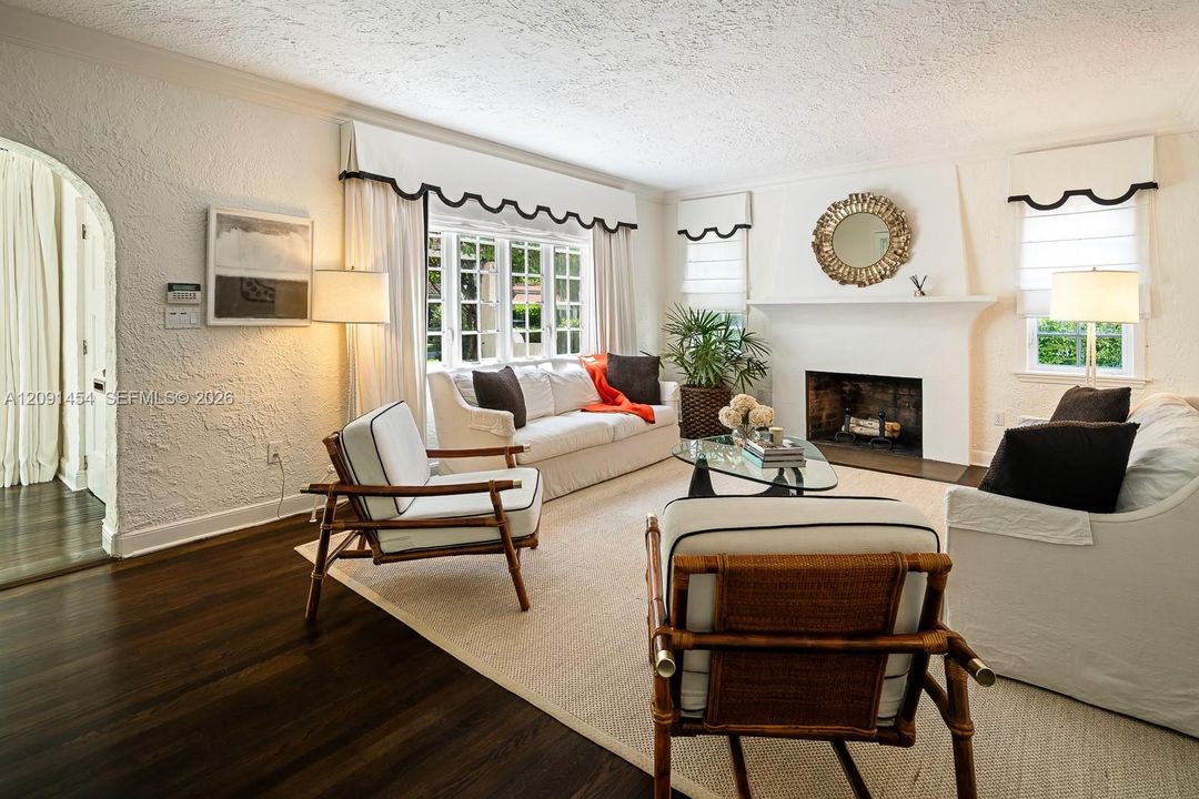 For Sale: $3,450,000 (5 beds, 3 baths, 2986 Square Feet)