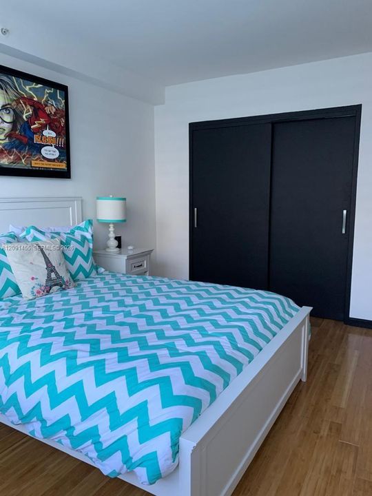 For Rent: $4,300 (2 beds, 2 baths, 1069 Square Feet)