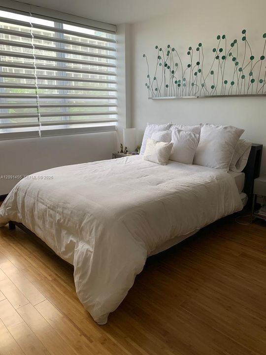 For Rent: $4,300 (2 beds, 2 baths, 1069 Square Feet)