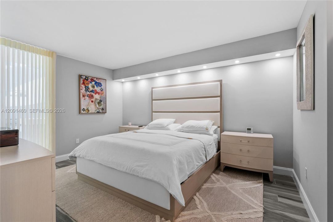 For Sale: $790,000 (2 beds, 2 baths, 1200 Square Feet)