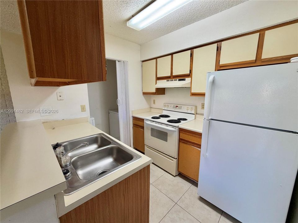В аренду: $1,750 (1 спален, 1 ванн, 785 Квадратных фут)