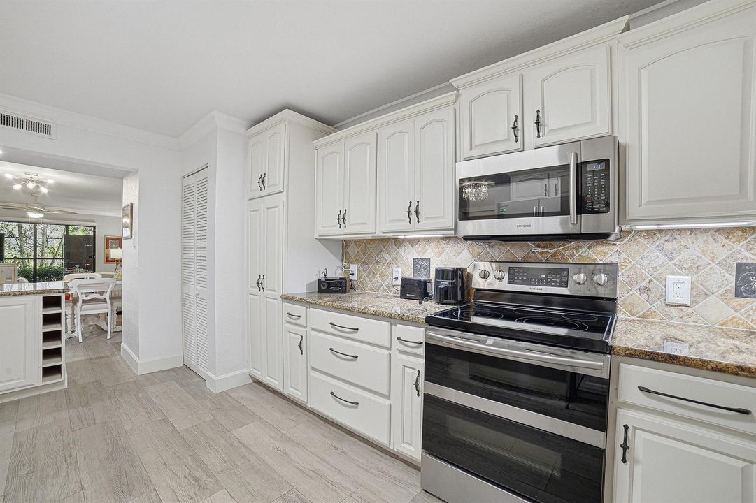 06-Kitchen-F