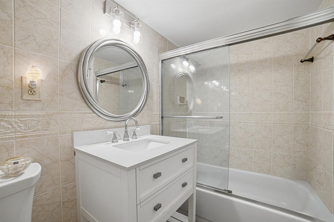 14-Bathroom