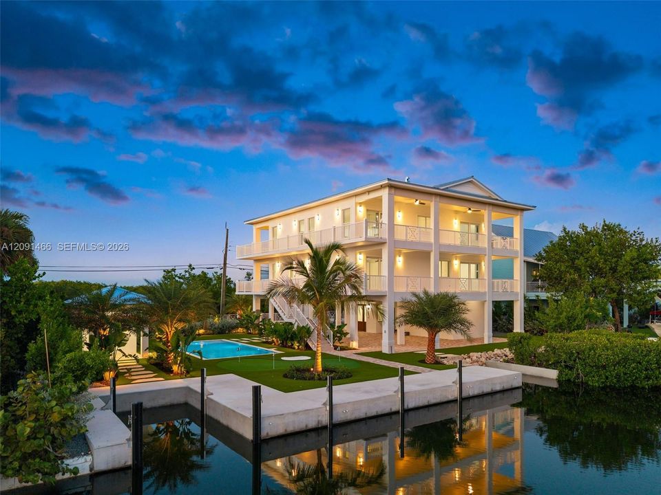 На продажу: $5,950,000 (4 спален, 4 ванн, 0 Квадратных фут)