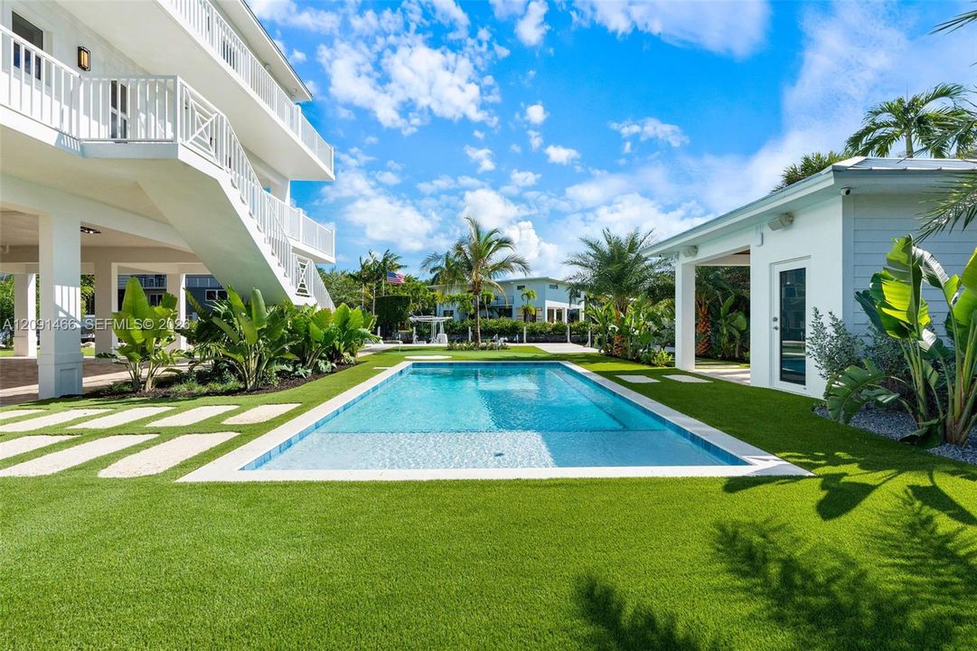 На продажу: $5,950,000 (4 спален, 4 ванн, 0 Квадратных фут)