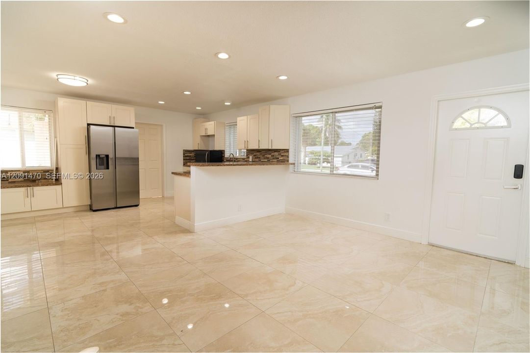 For Sale: $420,000 (3 beds, 2 baths, 1040 Square Feet)