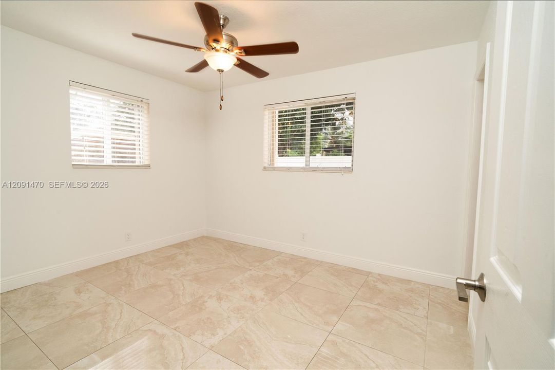 For Sale: $420,000 (3 beds, 2 baths, 1040 Square Feet)