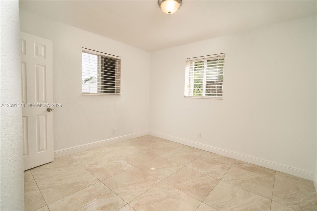 For Sale: $420,000 (3 beds, 2 baths, 1040 Square Feet)