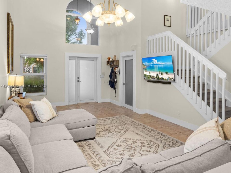 For Sale: $699,900 (4 beds, 3 baths, 2190 Square Feet)