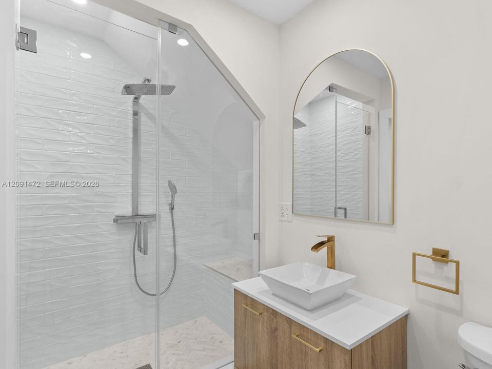 For Sale: $699,900 (4 beds, 3 baths, 2190 Square Feet)
