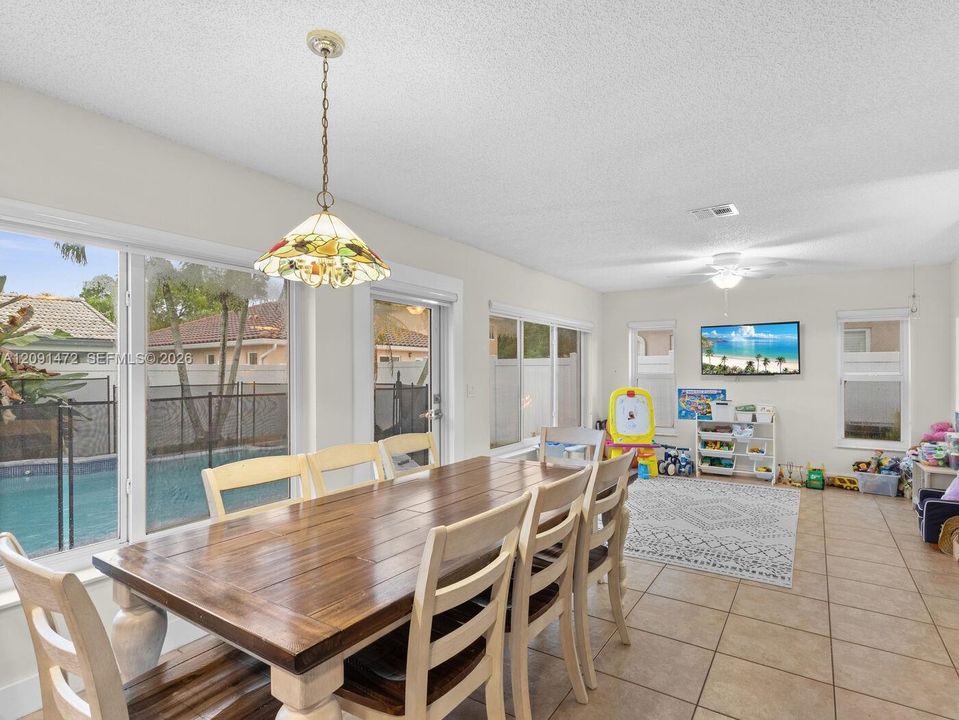 For Sale: $699,900 (4 beds, 3 baths, 2190 Square Feet)